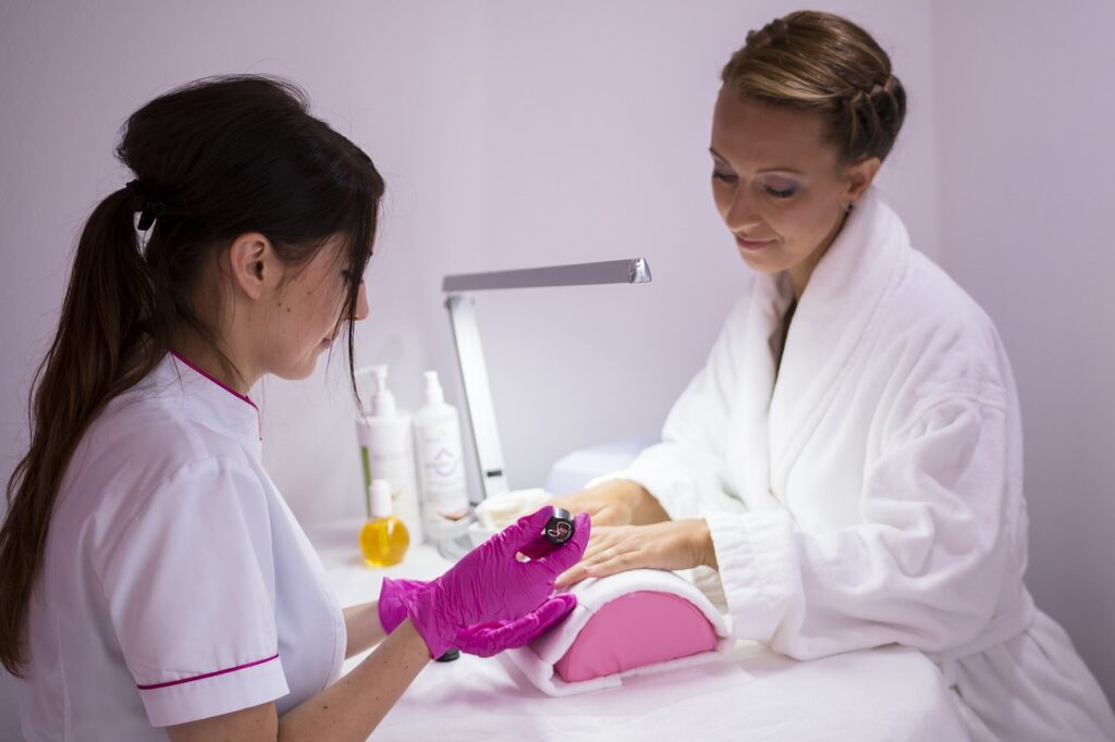 gc35325d68495983a3cbed6107a76a83ce43038398938101769215f977cf6f14912b949fe4b15a14a9df071219b134dee00c04d8b87ff6e351bf865c845808f31_1280-5529803 beautician, service, beauty salon, manicurist, manicure, pedicure, varnish, nail polish, beautician, beauty salon, beauty salon, beauty salon, beauty salon, beauty salon, manicure, pedicure, pedicure, pedicure, nail polish